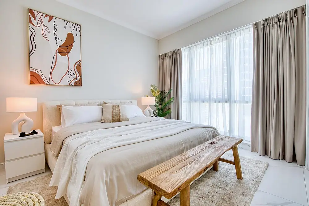 Dubai Marina apartment with Blindtex blinds and curtains
